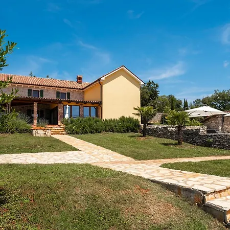 Villa Nina By Briskva Gamboci
